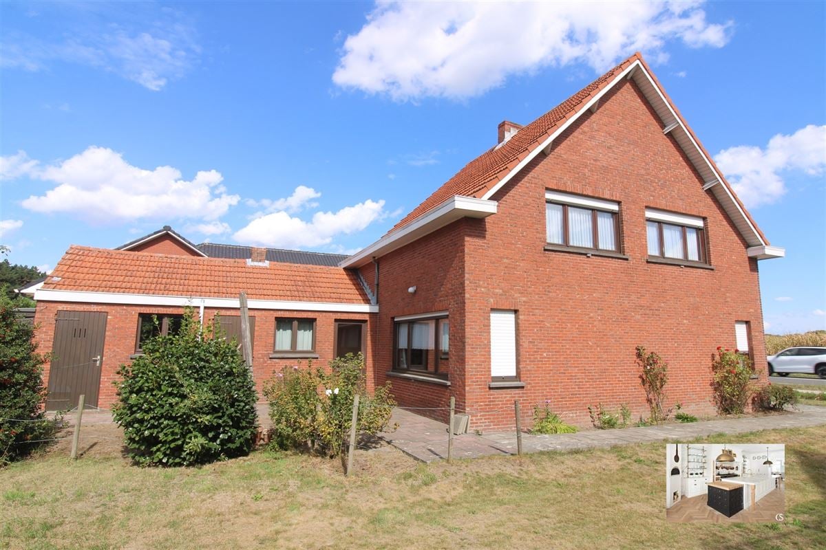 Landelijk gelegen te renoveren woning op mooi perceel