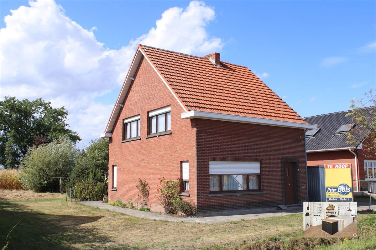 Landelijk gelegen te renoveren woning op mooi perceel