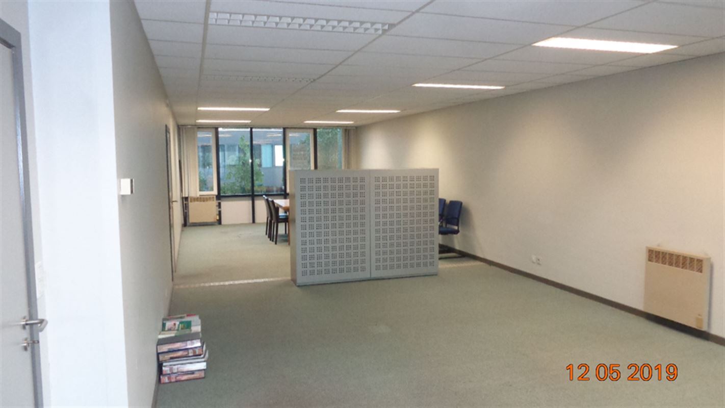 Foto 2 : Burelen te 8500 KORTRIJK (België) - Prijs € 850