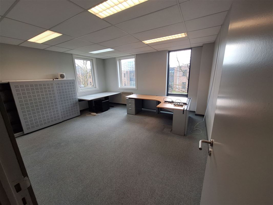 Foto 4 : Burelen te 8500 KORTRIJK (België) - Prijs € 850