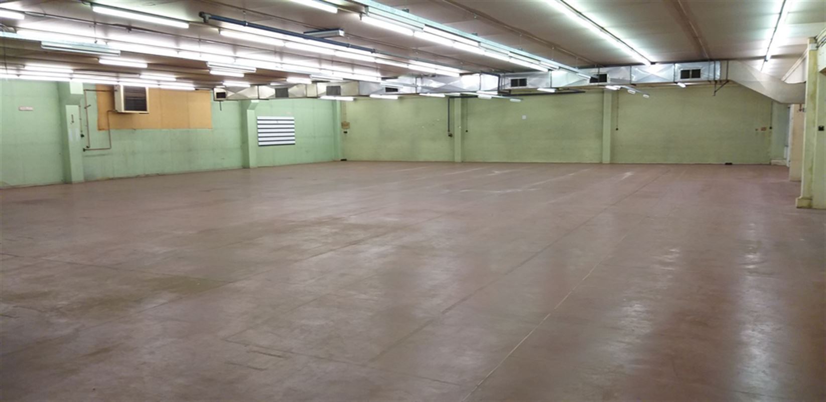 Foto 6 : Werkplaats te 8501 BISSEGEM (België) - Prijs € 2.712