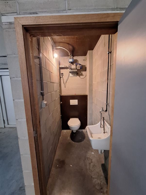 Foto 5 : Werkplaats te 8940 WERVIK (België) - Prijs &euro; 850