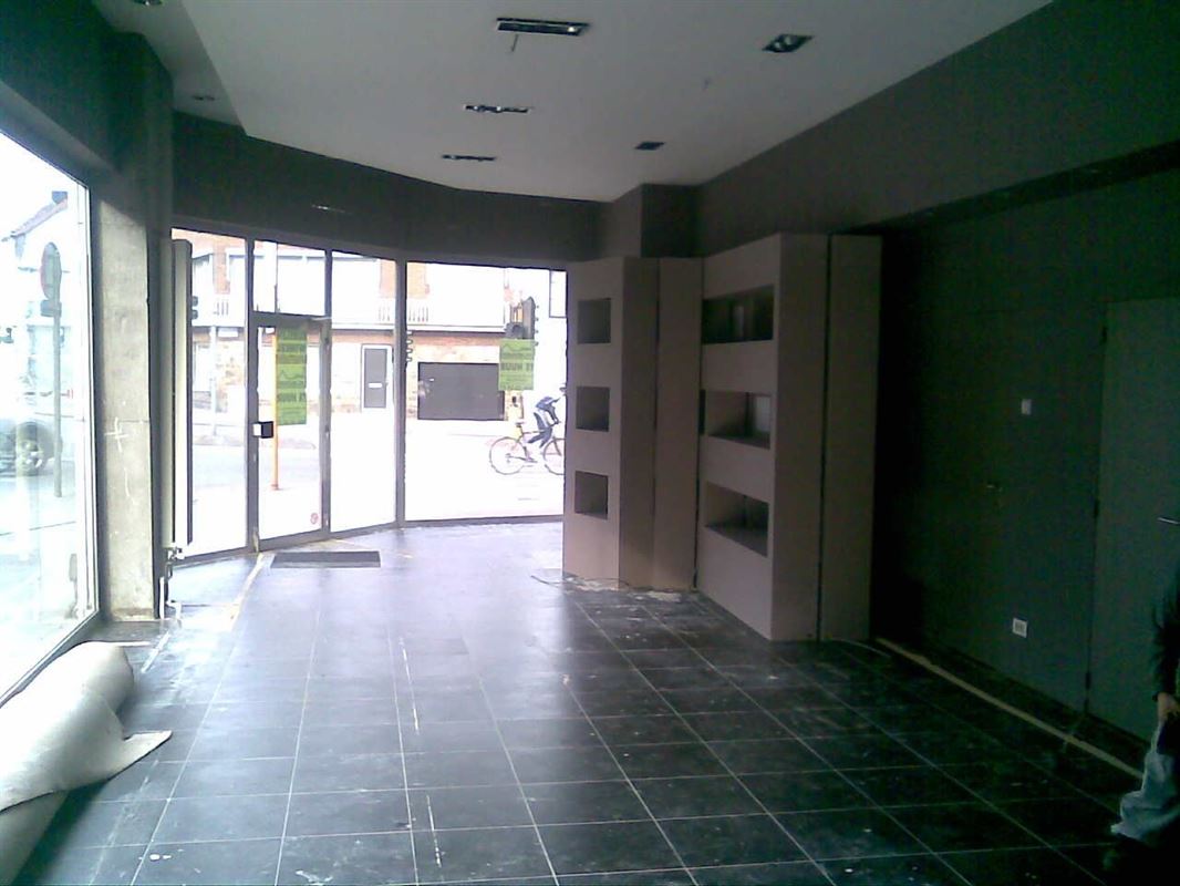 Foto 2 : Burelen te 8500 KORTRIJK (België) - Prijs &euro; 1.720