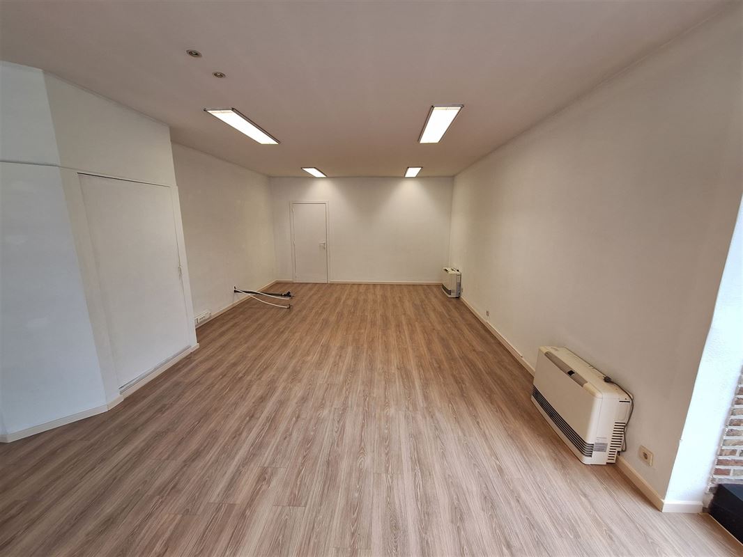 Foto 4 : Burelen te 8520 KUURNE (België) - Prijs &euro; 765