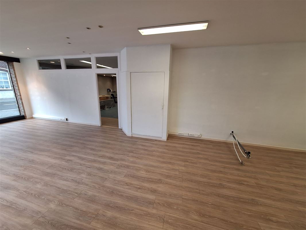 Foto 5 : Burelen te 8520 KUURNE (België) - Prijs &euro; 765