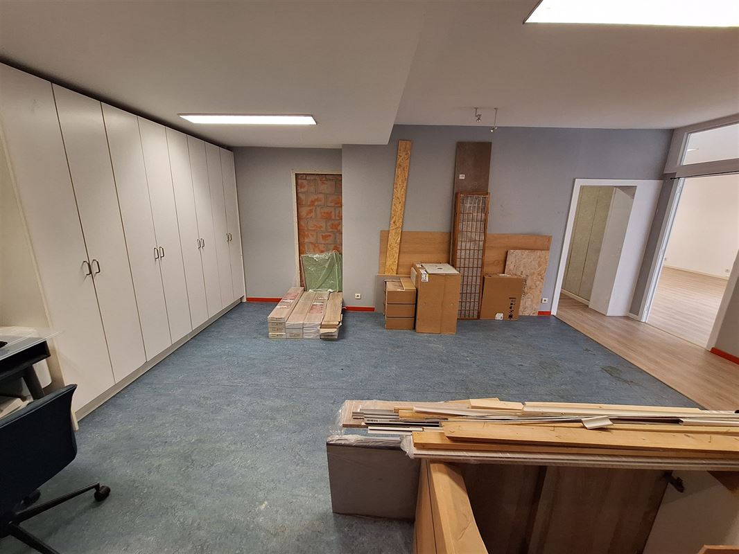 Foto 6 : Burelen te 8520 KUURNE (België) - Prijs &euro; 765