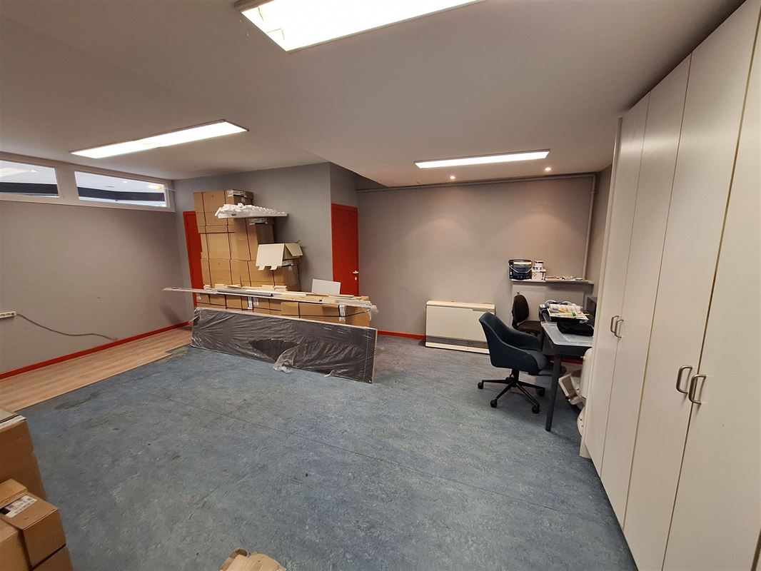 Foto 7 : Burelen te 8520 KUURNE (België) - Prijs &euro; 765