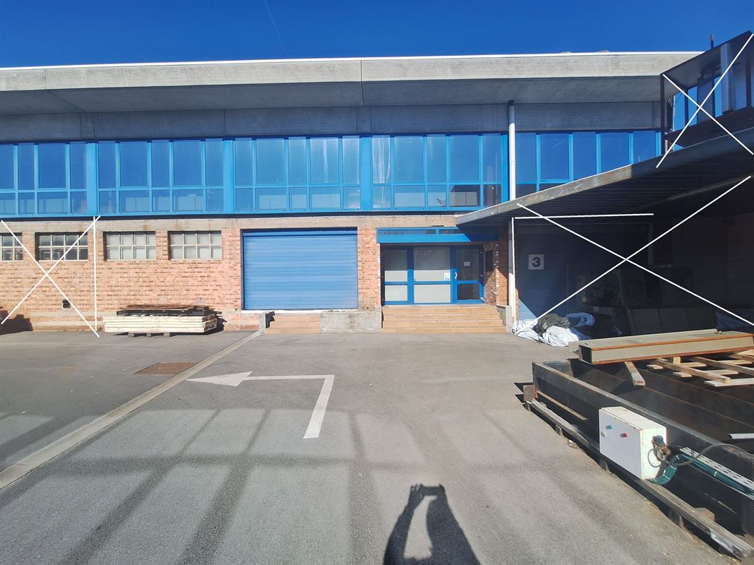 Foto 2 : Burelen te 8870 IZEGEM (België) - Prijs &euro; 1.350