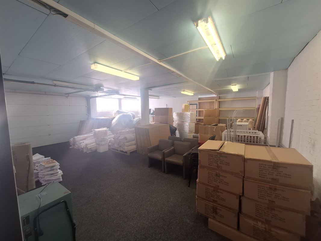 Foto 10 : Burelen te 8870 IZEGEM (België) - Prijs &euro; 1.350