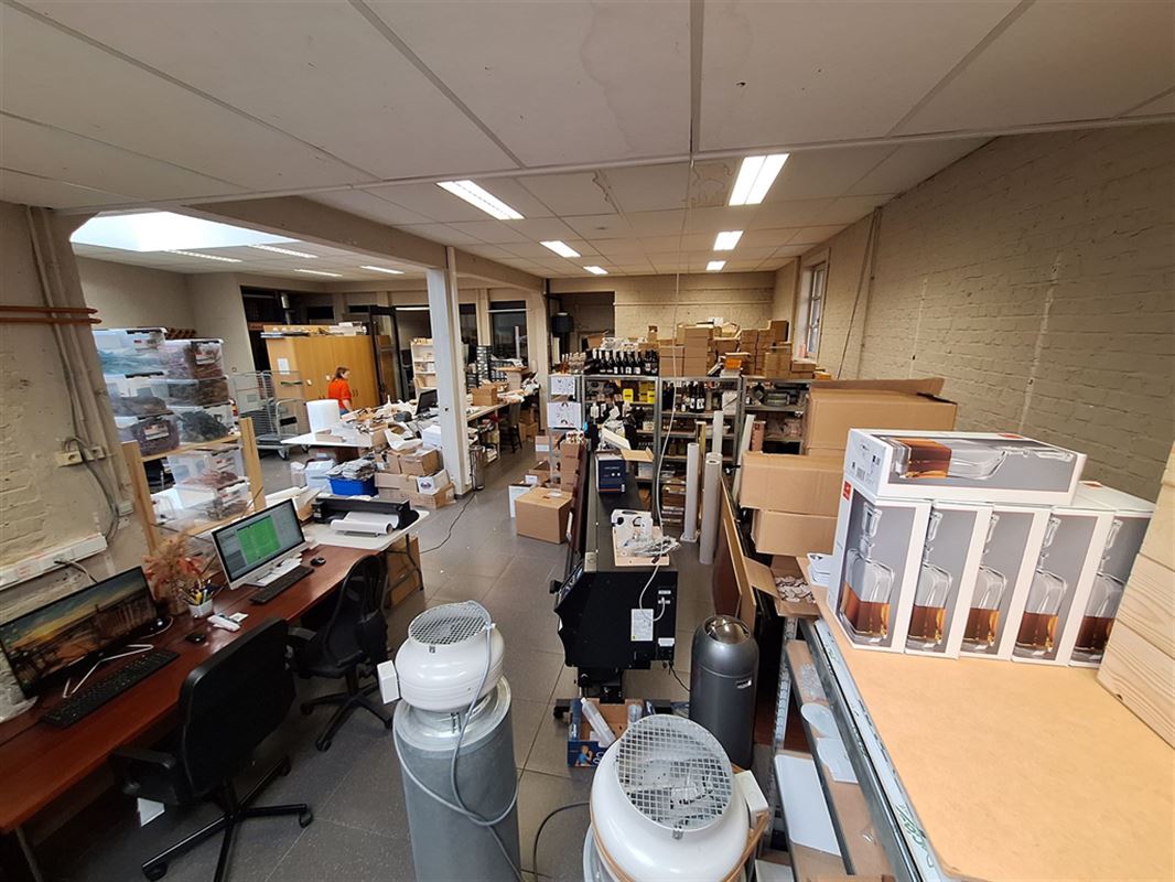 Foto 8 : Commercieel vastgoed te 8500 KORTRIJK (België) - Prijs € 1.240