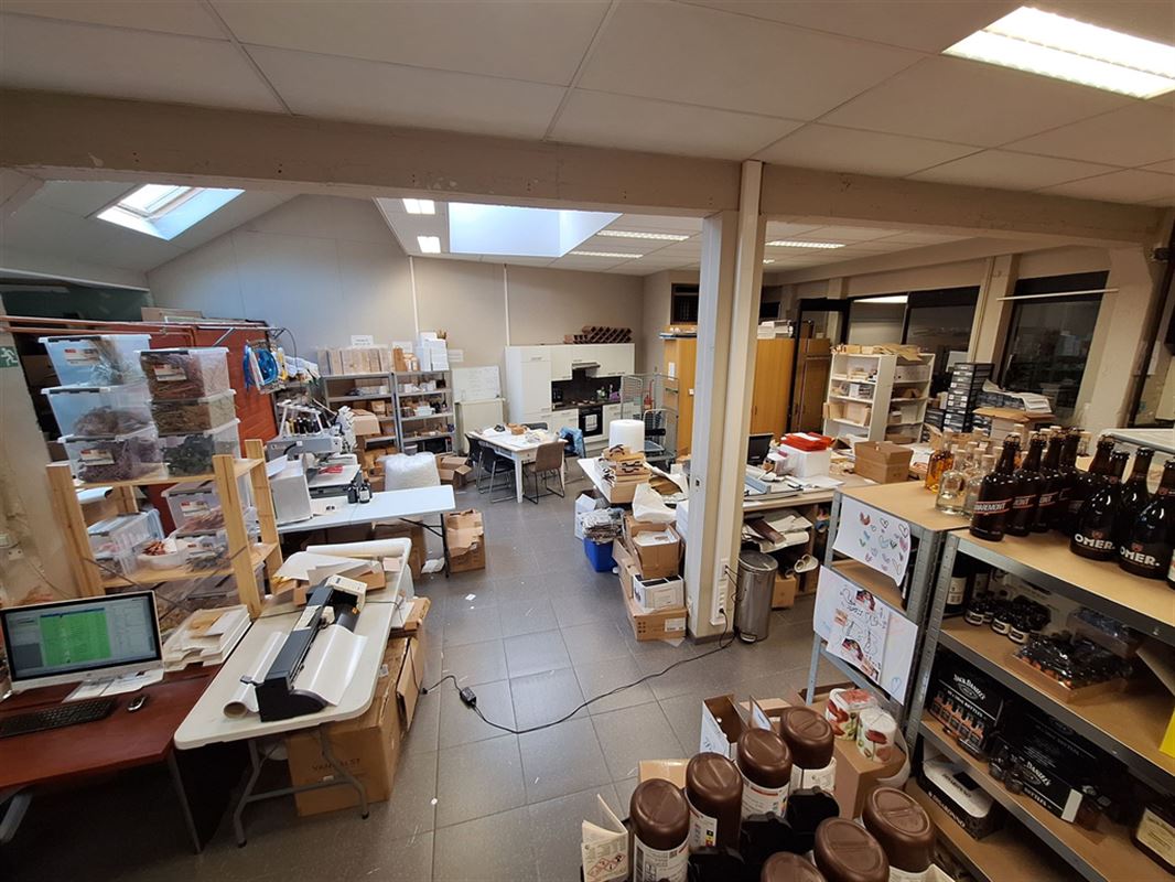 Foto 6 : Commercieel vastgoed te 8500 KORTRIJK (België) - Prijs € 1.240
