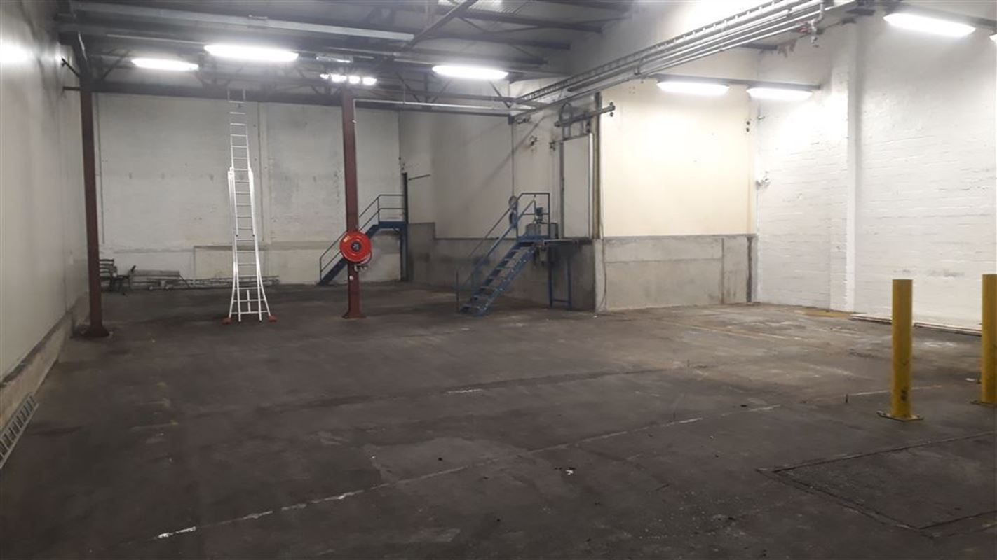 Foto 8 : Magazijn te 8531 BAVIKHOVE (België) - Prijs € 1.800