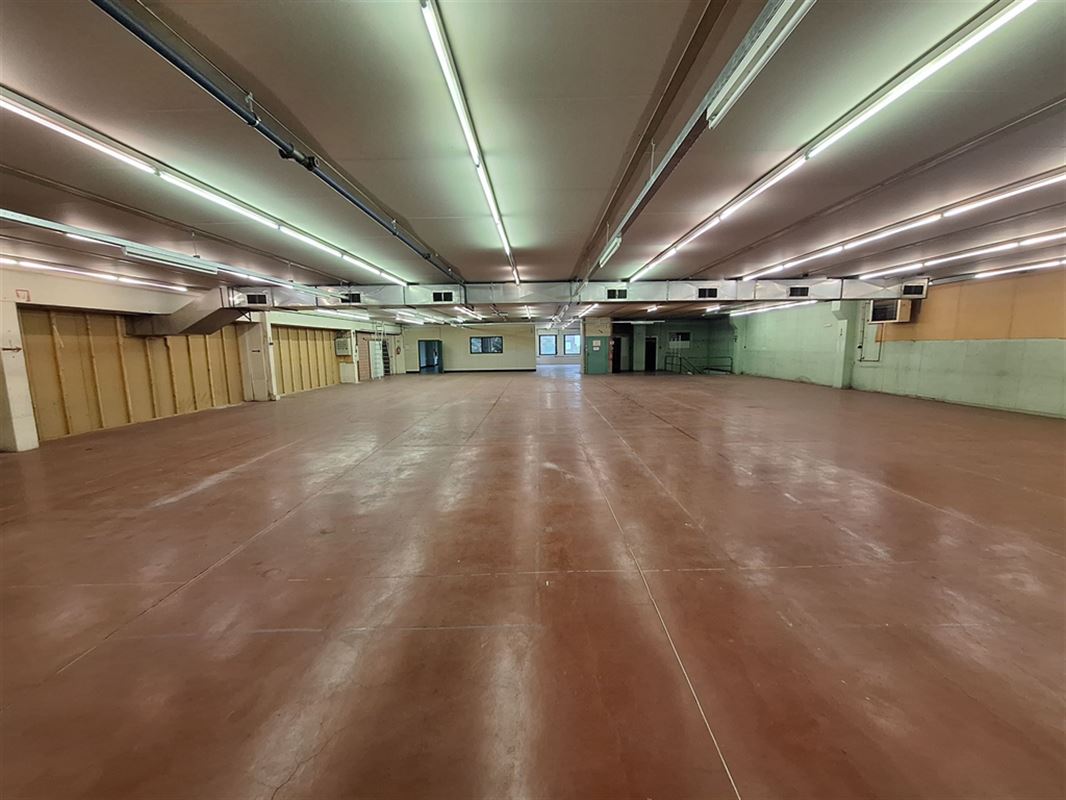 Foto 11 : Werkplaats te 8501 BISSEGEM (België) - Prijs € 1.890.000