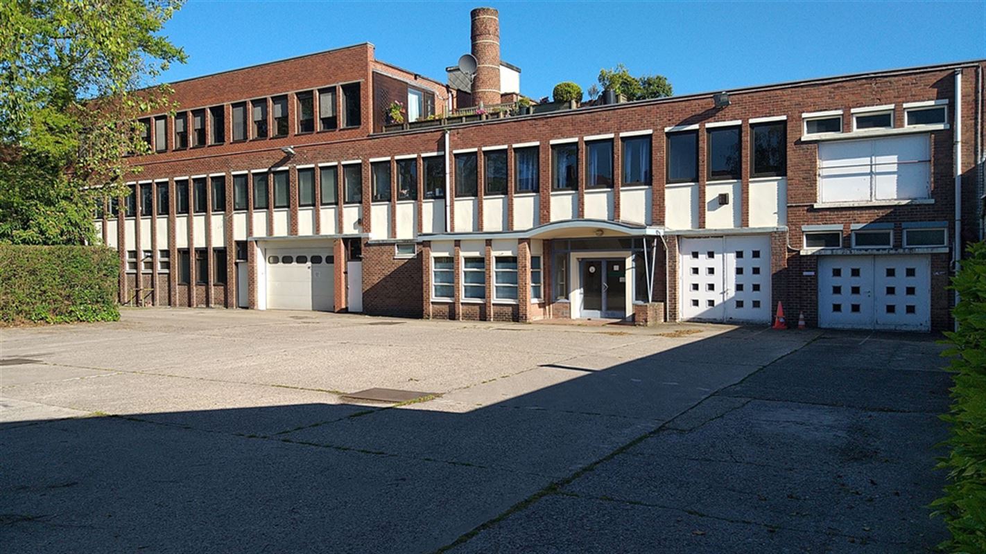 Foto 1 : Werkplaats te 8501 BISSEGEM (België) - Prijs € 1.890.000