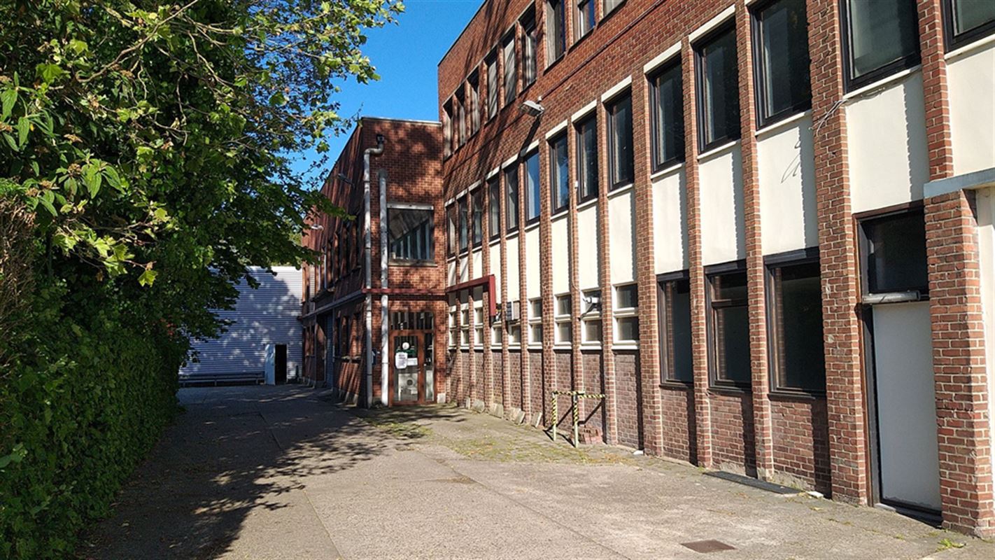 Foto 2 : Werkplaats te 8501 BISSEGEM (België) - Prijs € 1.890.000