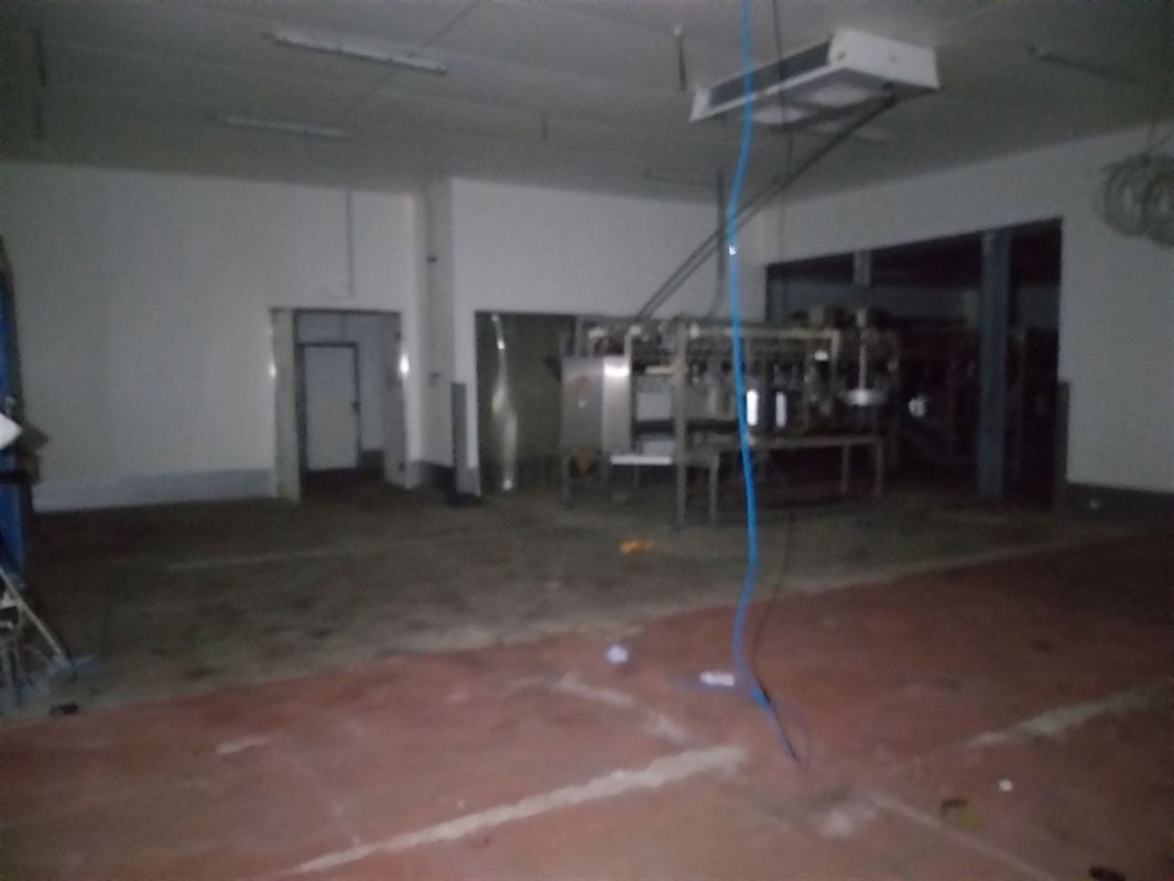 Foto 10 : Magazijn te 8770 INGELMUNSTER (België) - Prijs € 625.000