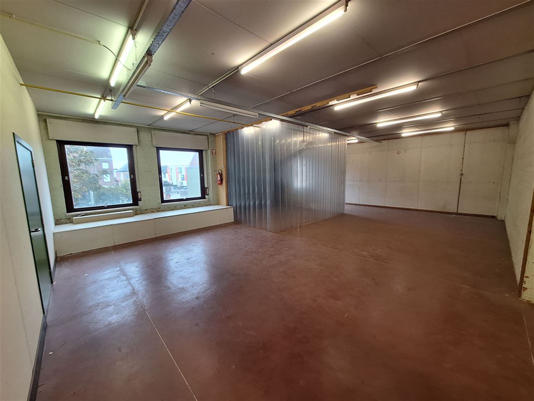 Foto 15 : Werkplaats te 8501 BISSEGEM (België) - Prijs € 2.712