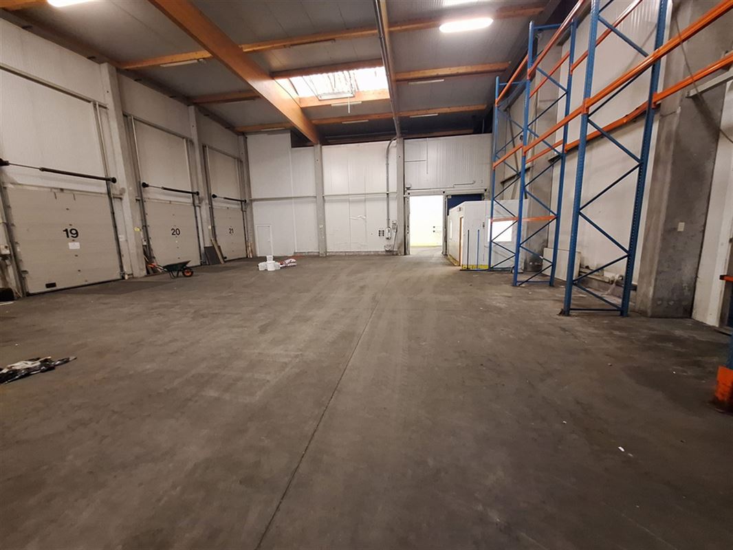 Foto 8 : Magazijn te 8530 HARELBEKE (België) - Prijs € 3.788