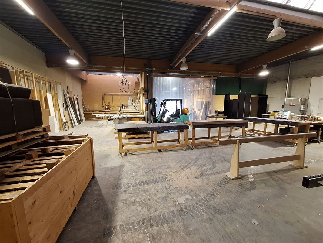 Foto 8 : Magazijn te 8501 HEULE (België) - Prijs € 1.000