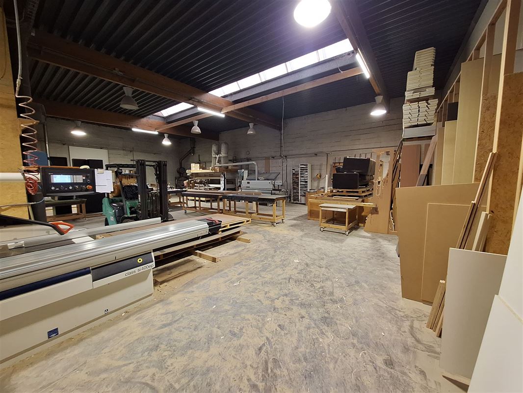 Foto 9 : Magazijn te 8501 HEULE (België) - Prijs € 1.000