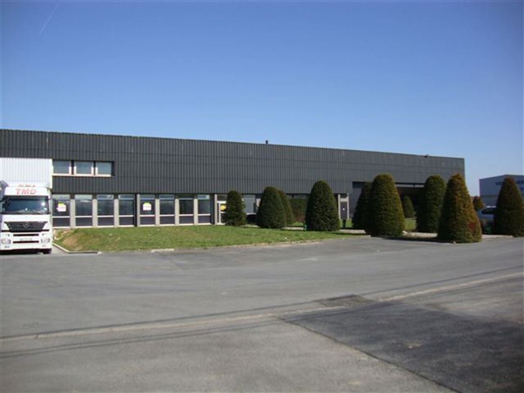 Foto 11 : Werkplaats te 7740 WARCOING (België) - Prijs € 6.155