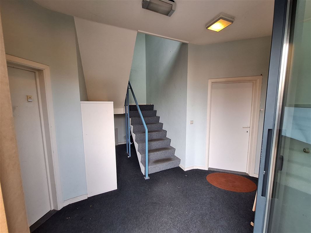 Foto 10 : Burelen te 8500 KORTRIJK (België) - Prijs € 576