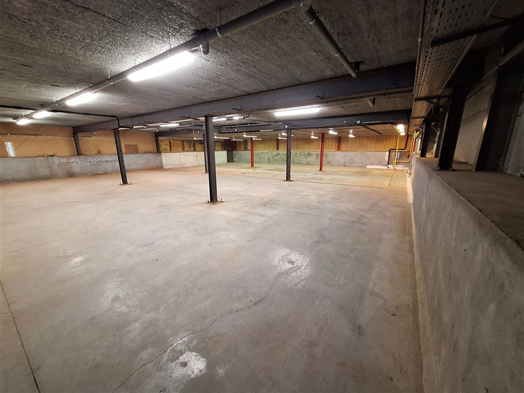 Foto 8 : Magazijn te 8520 KUURNE (België) - Prijs € 650