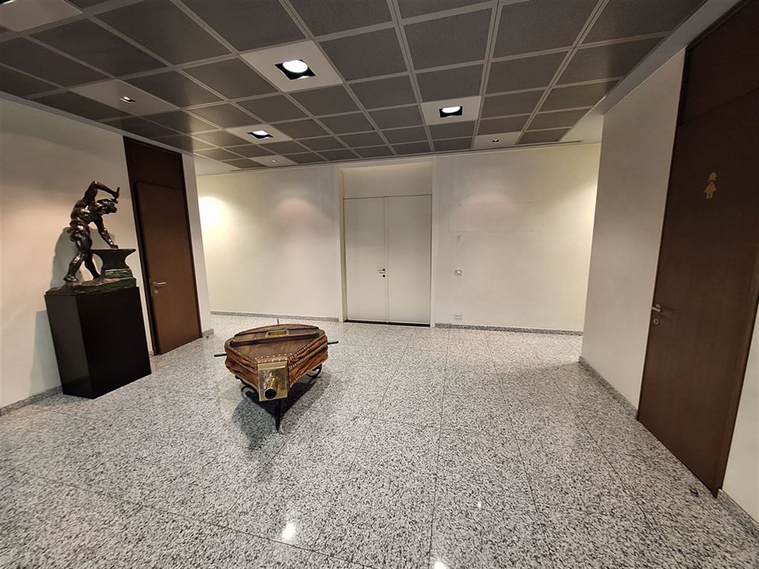 Foto 5 : Burelen te 8531 BAVIKHOVE (België) - Prijs € 3.000