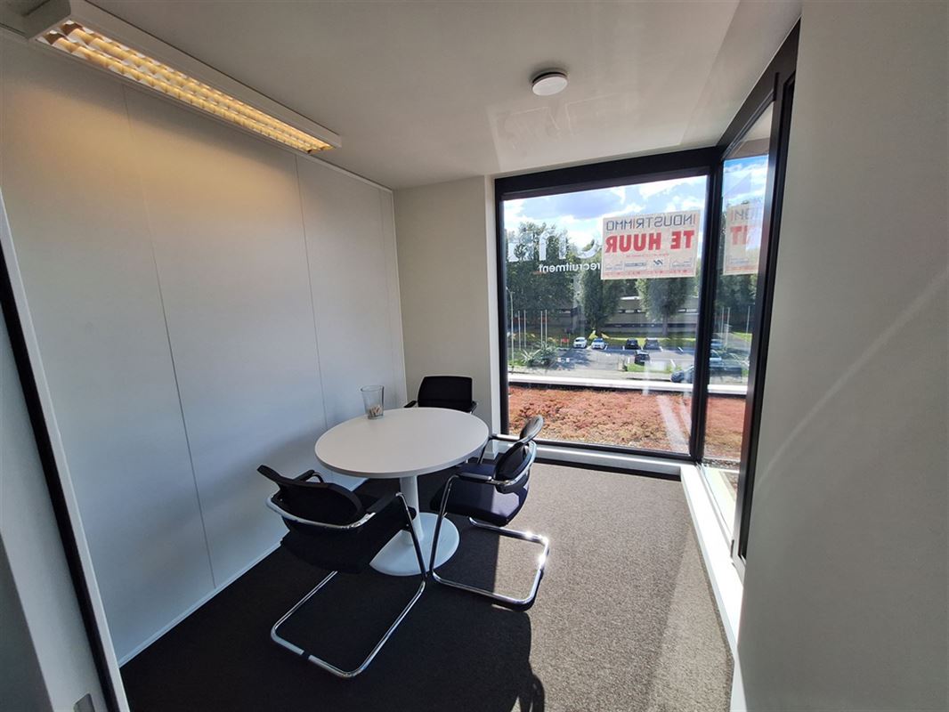 Foto 7 : Burelen te 8500 KORTRIJK (België) - Prijs € 1.200