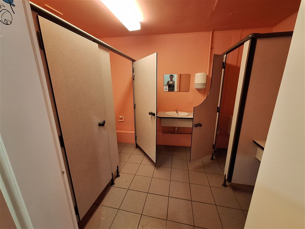 Foto 12 : Magazijn te 8540 DEERLIJK (België) - Prijs € 2.000