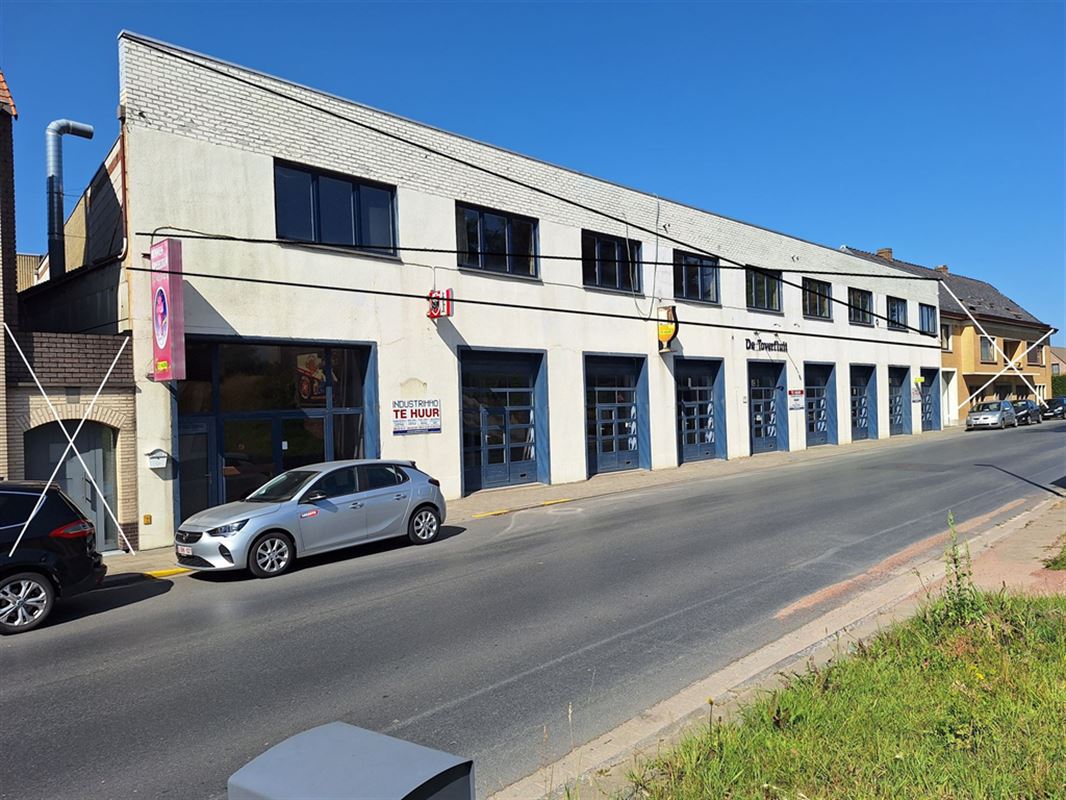 Foto 1 : Magazijn te 8540 DEERLIJK (België) - Prijs € 2.000