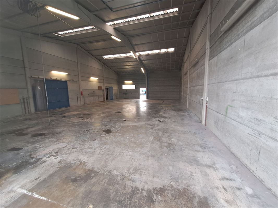 Foto 4 : Magazijn te 8501 HEULE (België) - Prijs € 800