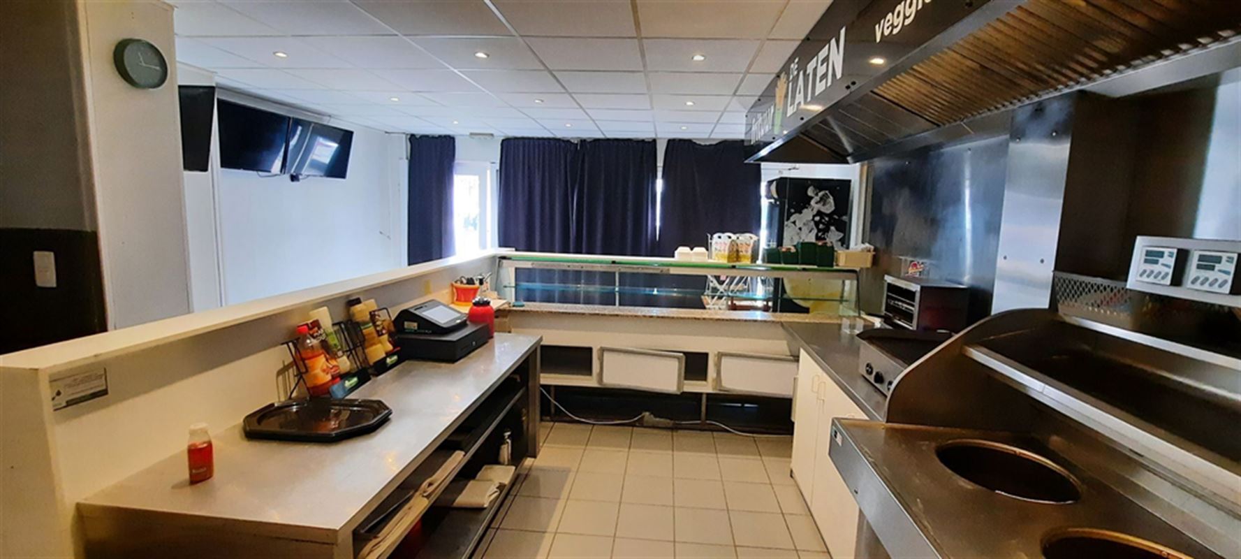 Foto 3 : Handelseigendom te 8530 HARELBEKE (België) - Prijs € 800