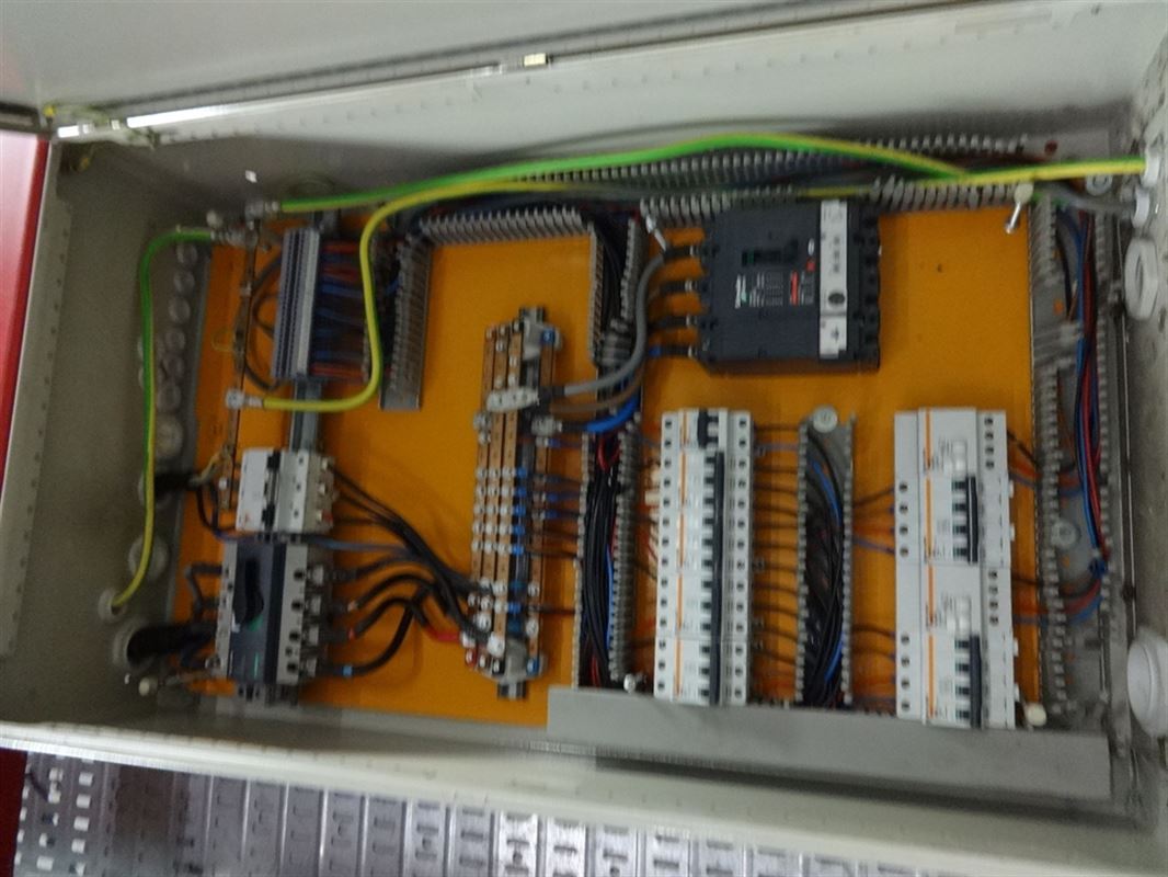 Foto 2 : Magazijn te 9600 RENAIX (België) - Prijs € 4.500