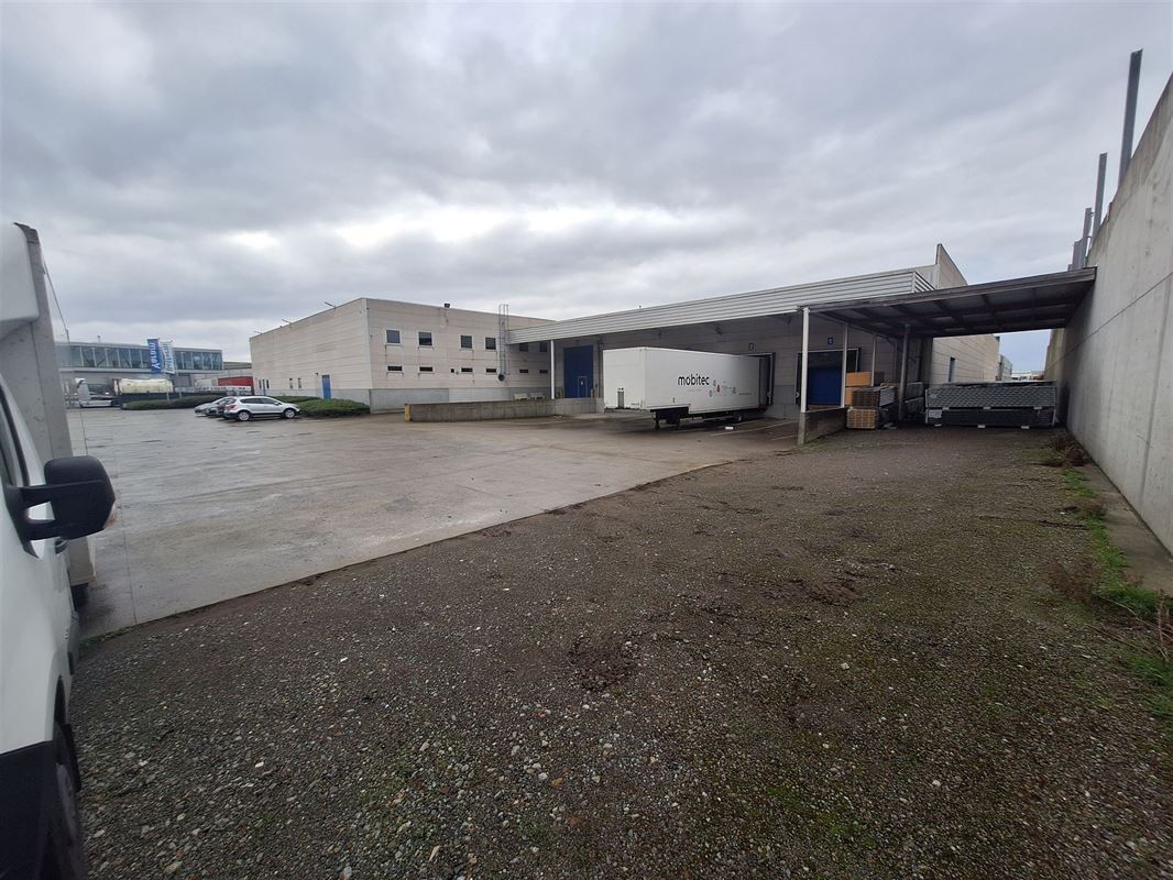 Foto 4 : Magazijn te 8930 MENEN (België) - Prijs &euro; 12.500