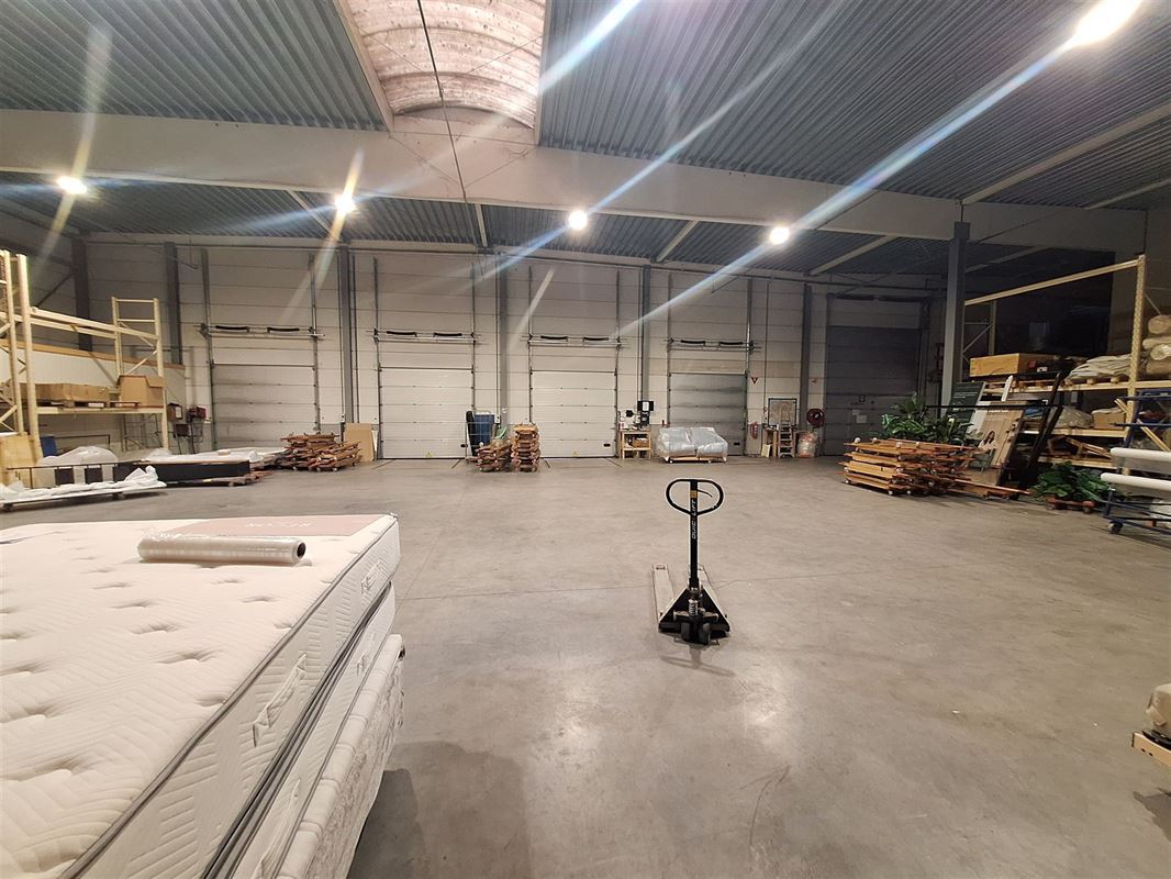 Foto 11 : Magazijn te 8930 MENEN (België) - Prijs &euro; 12.500