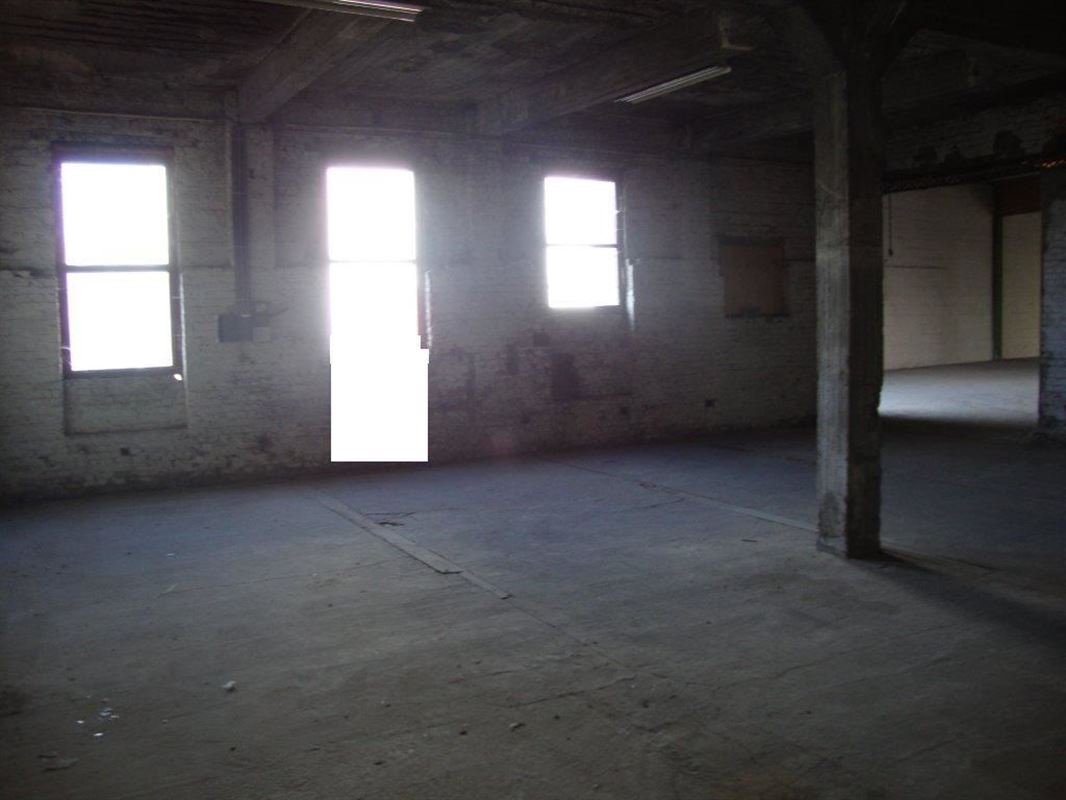 Foto 4 : Magazijn te 8501 HEULE (België) - Prijs &euro; 430