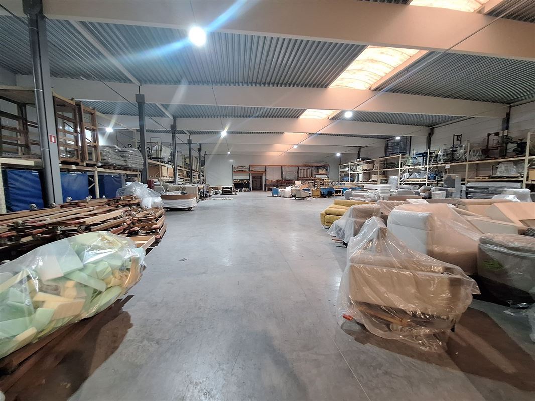 Foto 12 : Magazijn te 8930 MENEN (België) - Prijs &euro; 12.500