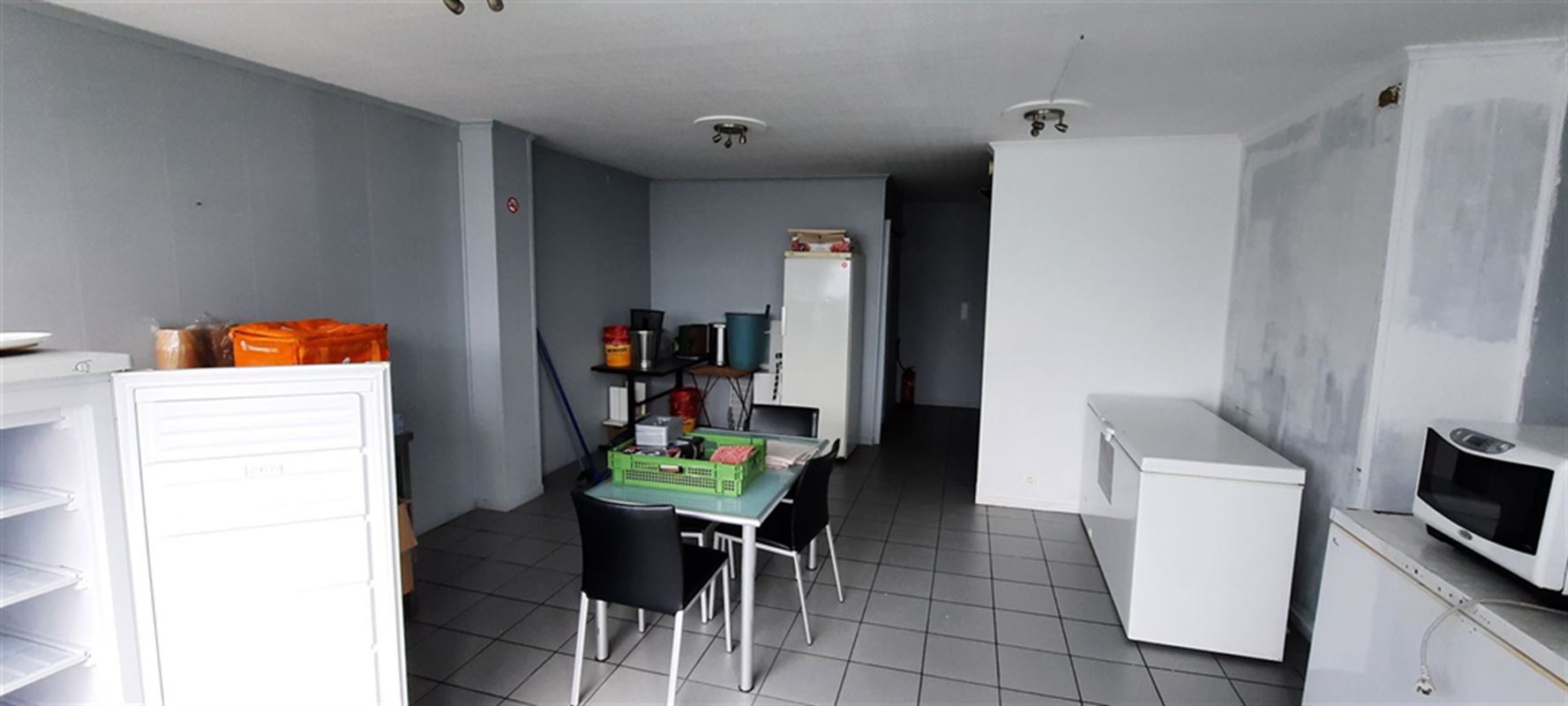 Foto 9 : Handelseigendom te 8530 HARELBEKE (België) - Prijs € 800