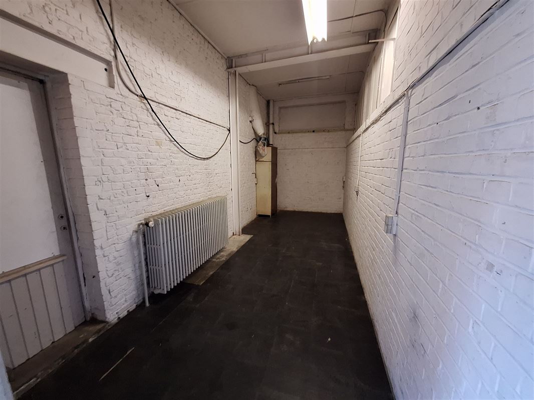 Foto 10 : Magazijn te 8500 KORTRIJK (België) - Prijs &euro; 1.120