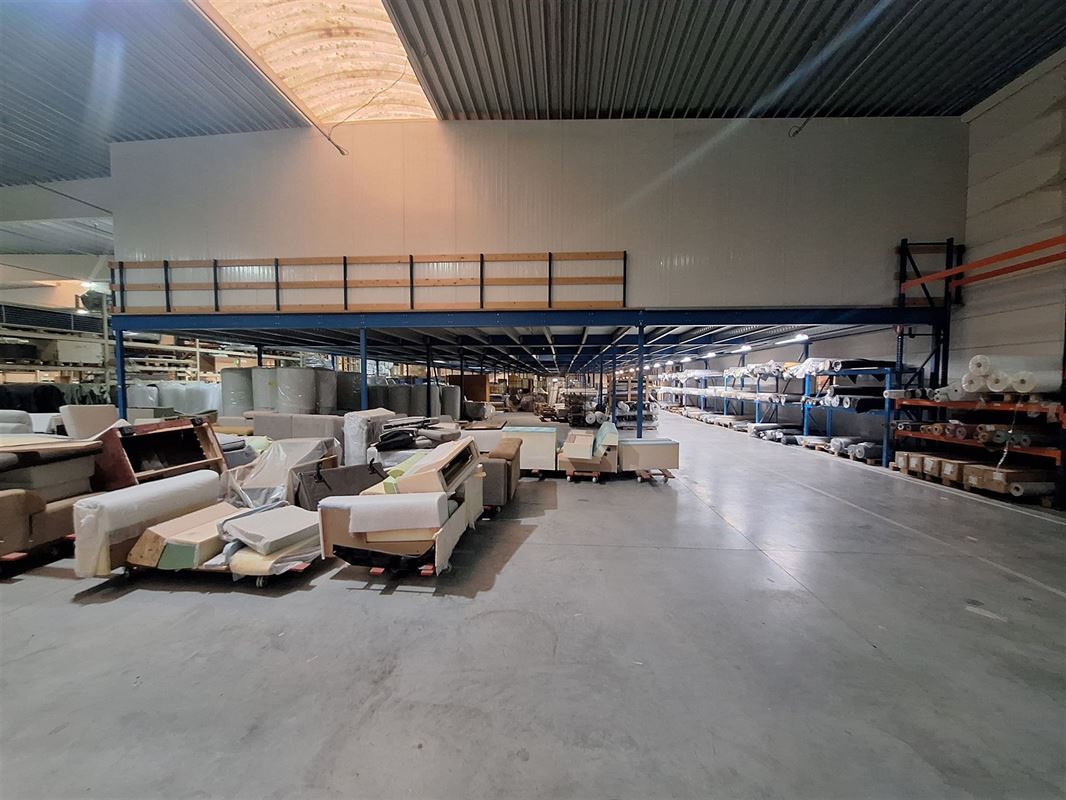 Foto 8 : Magazijn te 8930 MENEN (België) - Prijs &euro; 12.500