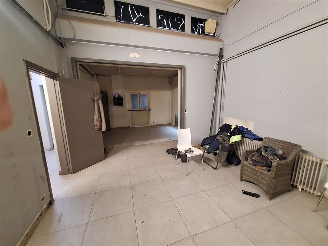 Foto 12 : Werkplaats te 8940 WERVIK (België) - Prijs &euro; 2.500