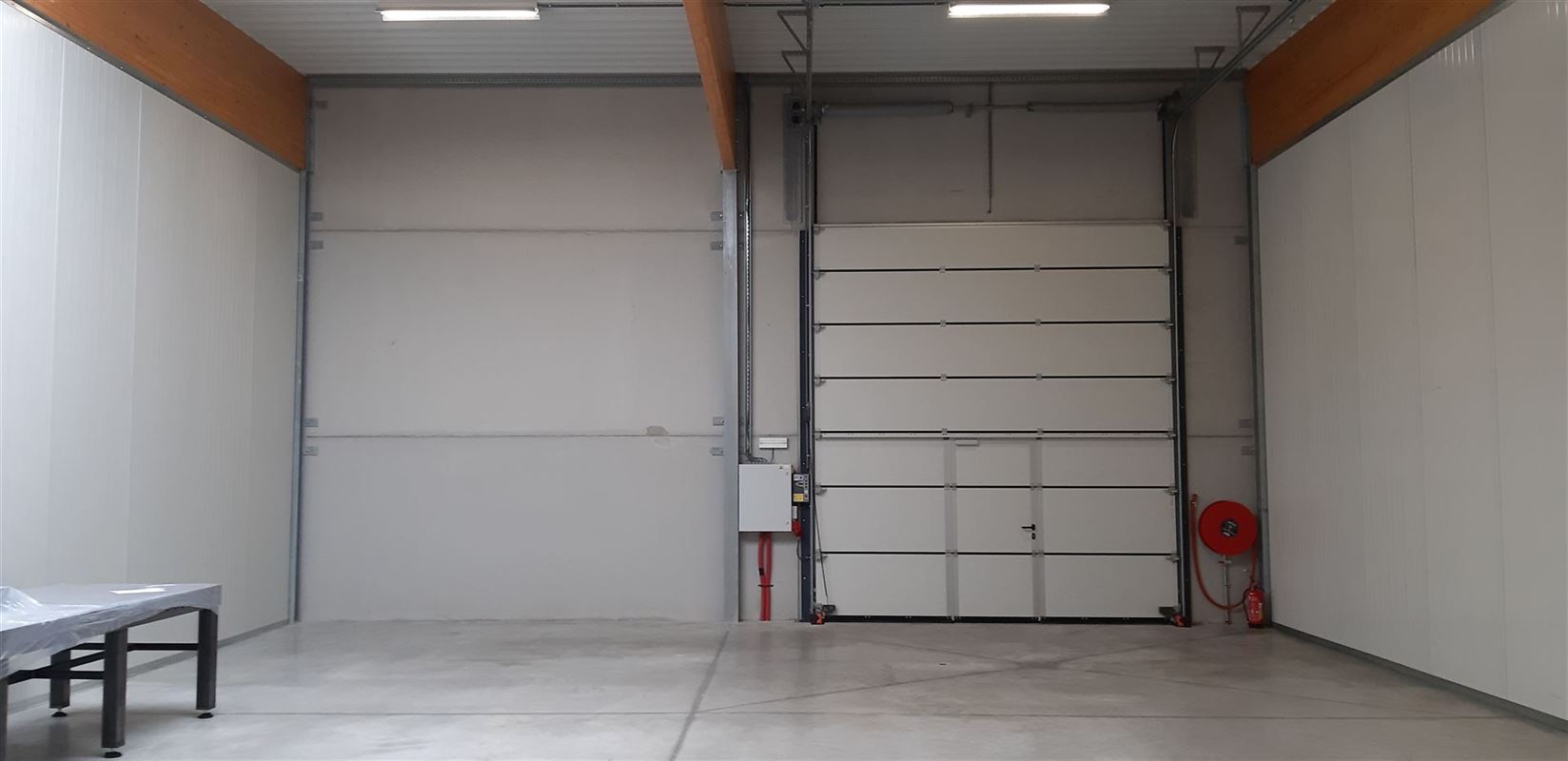 Foto 7 : Magazijn te 9940 EVERGEM (België) - Prijs &euro; 790