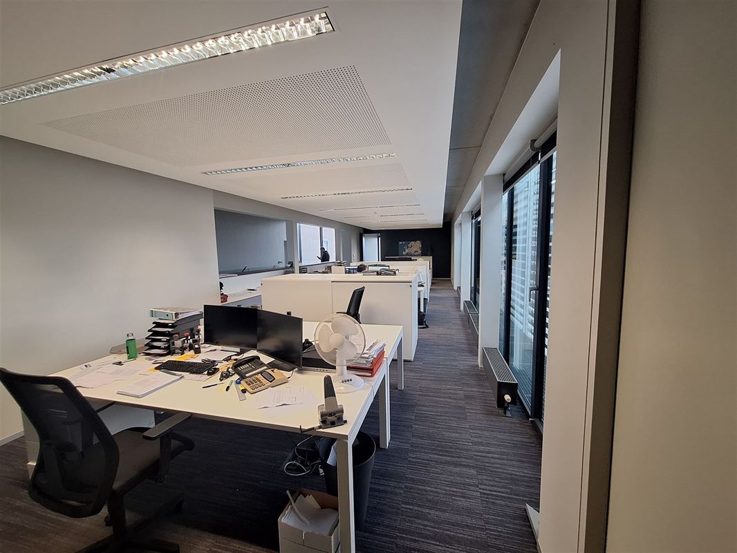 Foto 18 : Magazijn te 8930 MENEN (België) - Prijs &euro; 12.500