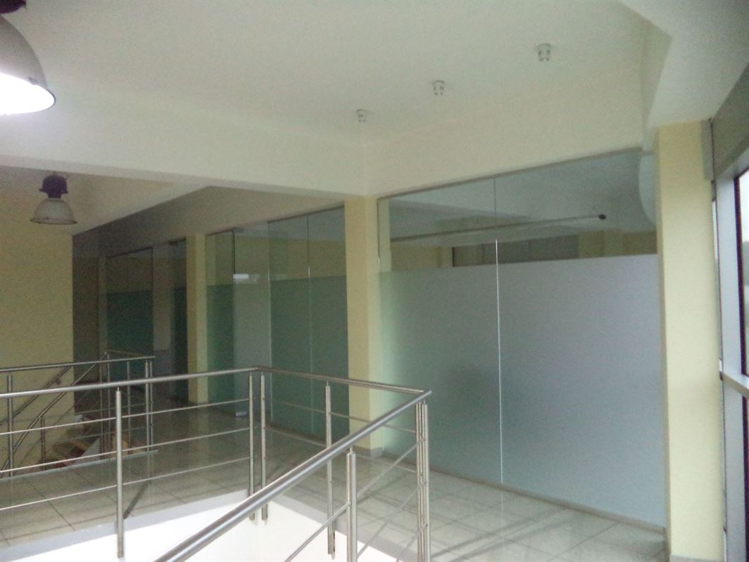 Foto 3 : Magazijn te 7700 MOESKROEN (België) - Prijs &euro; 1.025.000