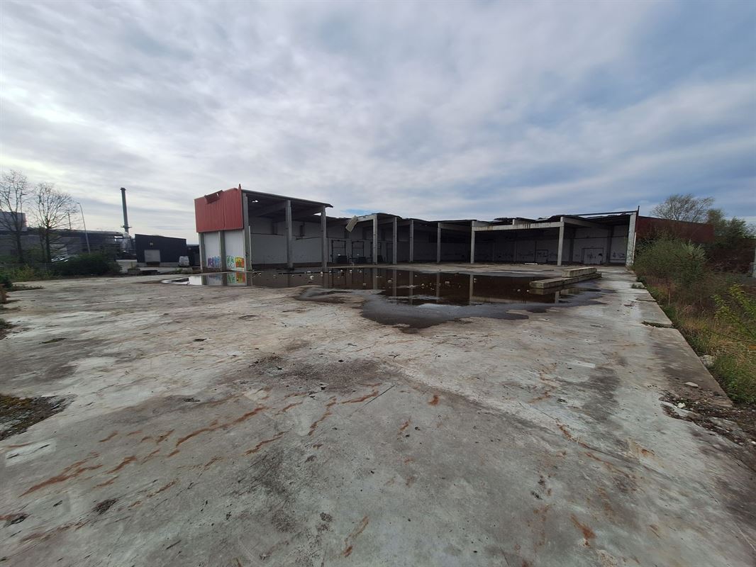 Foto 12 : Magazijn te 7700 MOESKROEN (België) - Prijs &euro; 3.835.000