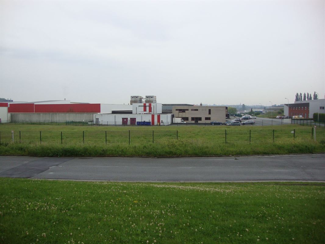 Foto 5 : Magazijn te 7700 MOESKROEN (België) - Prijs &euro; 3.835.000