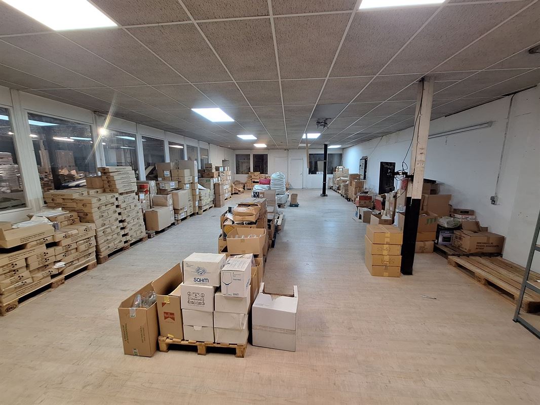 Foto 9 : Magazijn te 8930 LAUWE (België) - Prijs &euro; 2.500