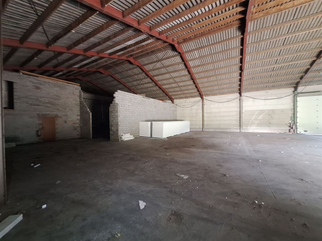 Foto 11 : Magazijn te 8510 KORTRIJK (België) - Prijs &euro; 2.500