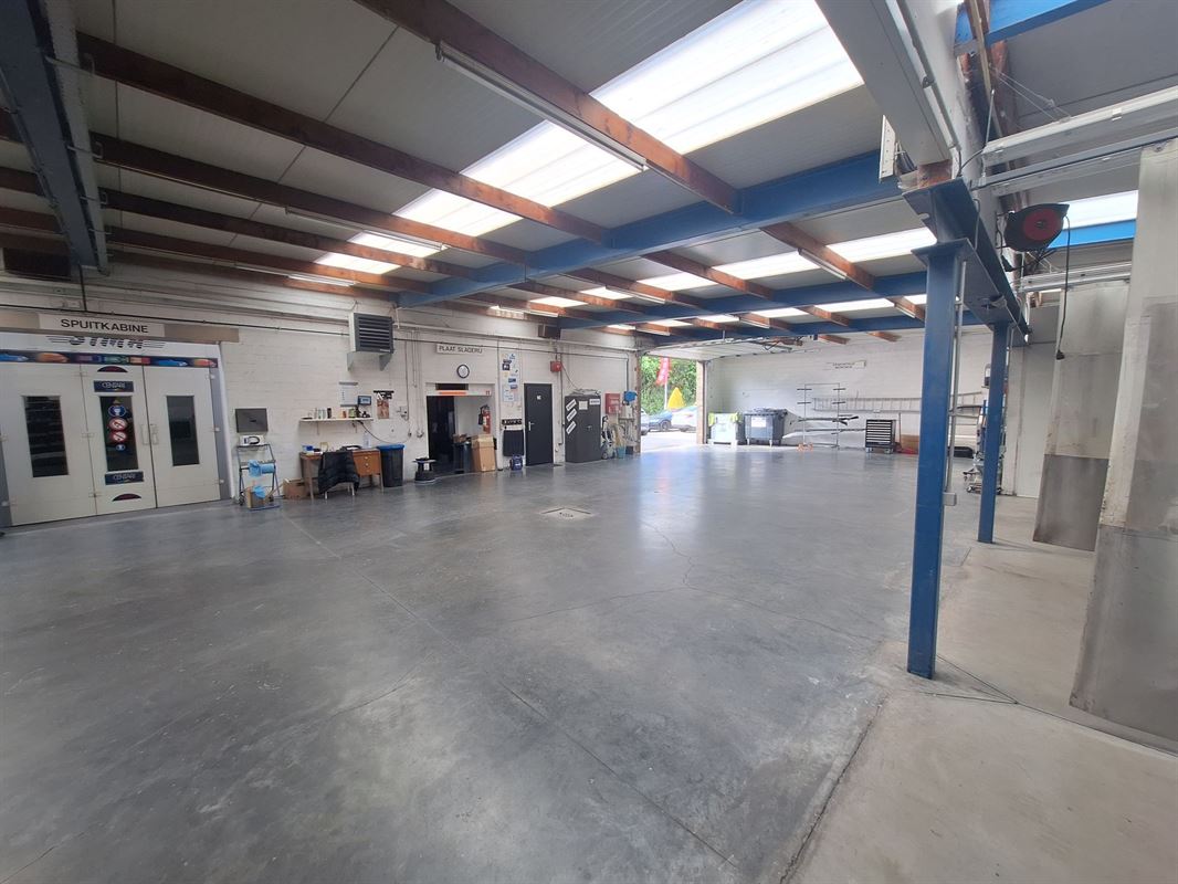 Foto 11 : Commercieel vastgoed te 8500 KORTRIJK (België) - Prijs &euro; 745.000